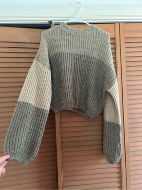 Forever 21 - Chunky Cropped Colorblock Sweater in Olive & Cream